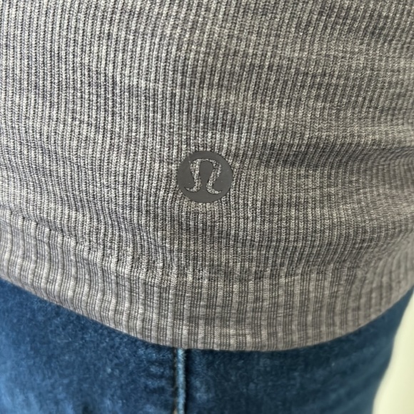 Lululemon Seek Simplicity Tank Top Deep Purple Stretch Sz 8 NEW - Picture 5 of 9